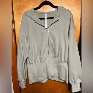 Lululemon zip up hoodie sage green women’s size 10